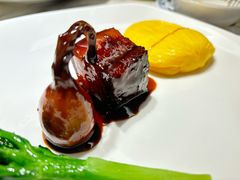 招牌茨菇红烧肉配荷叶夹-淮扬府(安定门店)