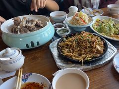 -蒙亨·手把肉·蒙古包文化主题餐厅(乌兰察布天恒广场店)