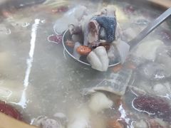 -广味炭炉鸡煲(宝业路分店)