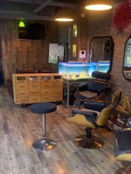 -青木造型HAIR·あおき髪を刈る潮人店