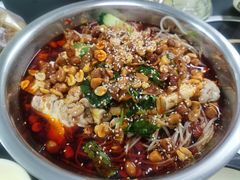 -周良天山牛杂城(天山路总店)