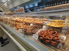 -红星前进面包牛奶公司(君太店)