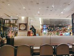-广州万富希尔顿酒店·感趣自助餐厅·金秋蟹宴生蚝海鲜刺身烧烤