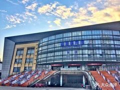 -小海豚国际游泳培训中心(浦东源深体育中心店)