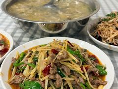 -卢六川汤肉(南方花园店)