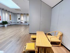 -漕河泾街道图书馆(漕河泾社区文化活动中心店)