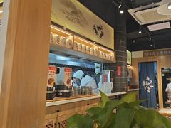 -馋三尺蟹粉小笼(人民广场店)