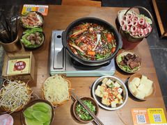 -黔有有贵州酸汤夺夺粉火锅(五味十字店)