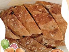 核桃提子法包-PAPER STONE BAKERY(万菱汇店)