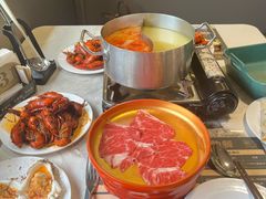 -金马门国际美食百汇(珞喻路店)