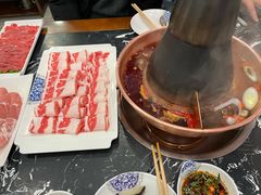 -楼外楼大刀肉传统火锅居(繁荣路店)