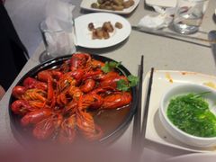 -海底捞火锅(新松江路生日主题店)