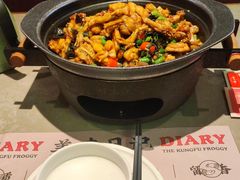 -蛙小侠·沸腾砂锅(西关新天地店)