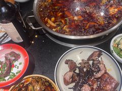 -小饕荟雅安贡椒鱼鲜馆(广福桥店)