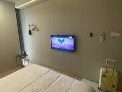 -卡罗酒店(东门晒布地铁站店)