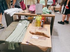 -东荟城名店仓