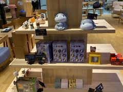 -藏猫猫咖啡主题馆(中央大道店)