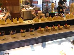 -大中华希尔顿酒店-念自助餐·嗨啤·小龙虾