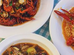 -捌贰虾蟹·江湖菜馆(江汉路店)