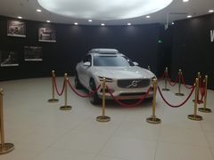 -杭州中沃沃尔沃4S店(滨江区店)