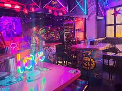 -UP嘻哈酒吧(粉巢店)