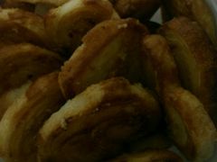 蝴蝶酥-上海哈尔滨食品厂(淮海中路店)