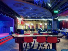 等位区-疯克大象美式烤肉餐厅