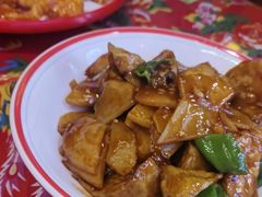 -闯关东东北农家菜(崂山石老人店)