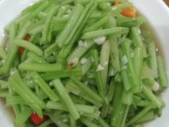 -芦茨金富饭庄·25年老字号·专做稻草鸡