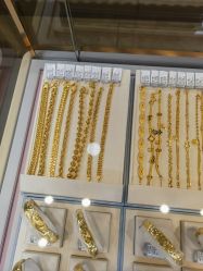 -六桂福珠宝(二百大楼店)