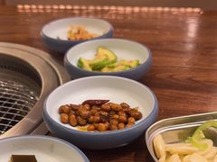 -明洞阿姨·韩式酱蟹烤肉·创意料理(三元桥店)