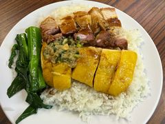 叉烧油鸡饭-灵记饭店(营地大街店)