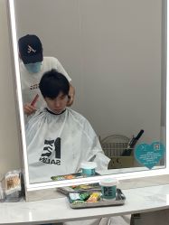 -PE SALON