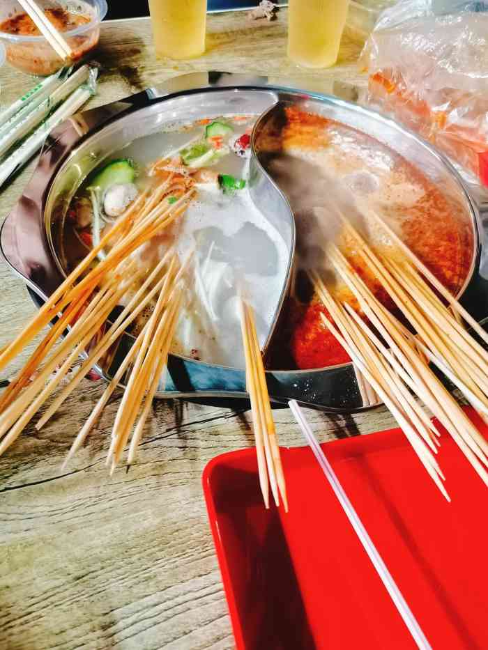 西航涮涮-"小店位于东关南街中段,之前曾经是烤肉店."-大众点评移动版