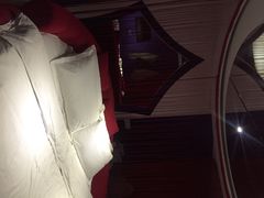 天鹅恋情侣主题酒店(光谷店)-天鹅恋主题酒店(光谷广场步行街店)