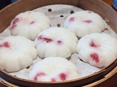 蔓越莓糕-鸽舞笙平金牌烧鸽子·融合菜(鲁谷店)