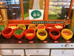 餐具摆设-班花麻辣烫(南京概念店)