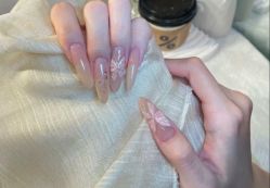 -猪猪女孩日式美睫美甲
