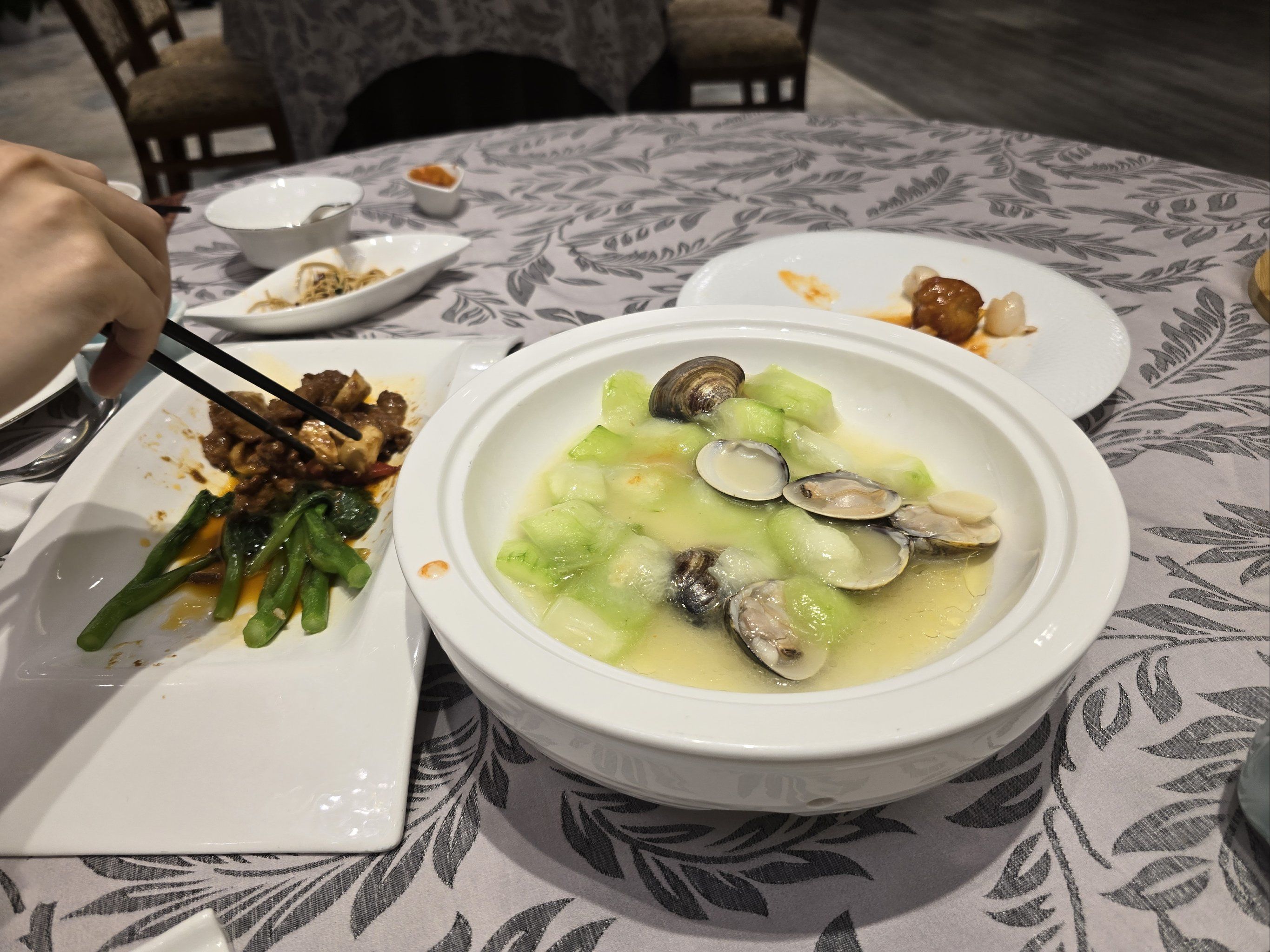 「八闽食府(福建大厦店)」整体环境干净整洁