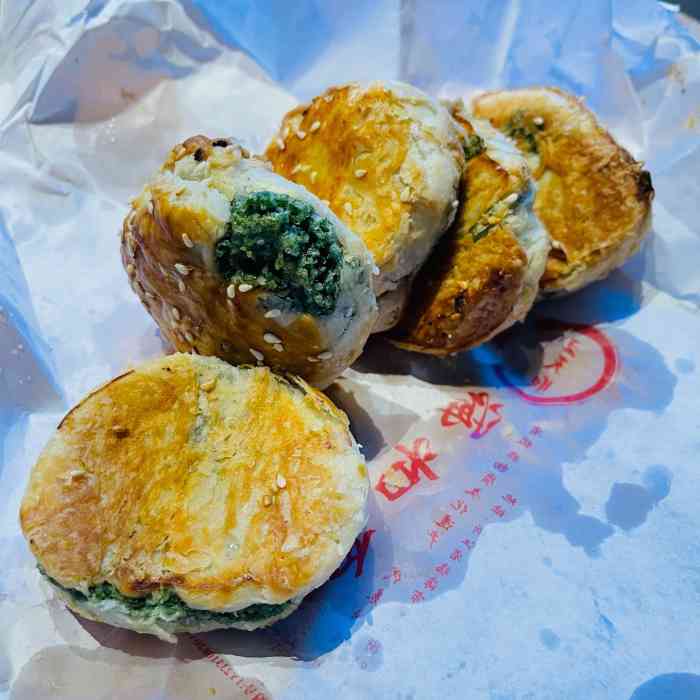 王天顺海苔饼-"距离大餐还有一段时间,来古镇上吃点当地特.