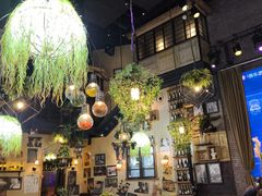-临界音乐酒馆·小龙虾·江湖菜(华熙LIVE·鱼洞店)