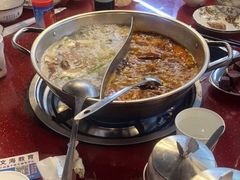 -老石黑山羊毛驴肉火锅(金凯广场店)