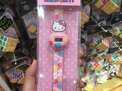 -名创优品(北京新中关购物中心地铁层店)
