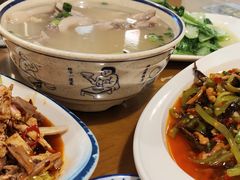 -易老妈蹄花.创于1935(总店)
