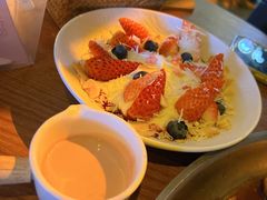 草莓酸奶碗-Blac+Blac(中海环宇荟店)