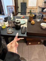 -鳌首刺青纹身 穿孔饰品店