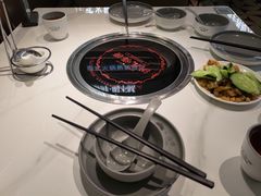 -洪氏嗨捞·广东猪肚鸡·椰子鸡火锅(西咸万象城店)