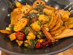 -风光老灶麻辣香锅(大成路翠微百货店)