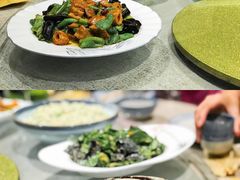 薄皮椒炒大肠-鱼王府大酒店