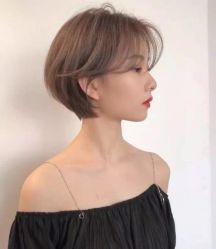 -BULB STUDIO 巴柏明星发型工作室